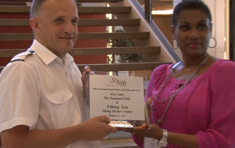 CRUISE TOURISM SHOWS NO SIGN OF SLOWING DOWN