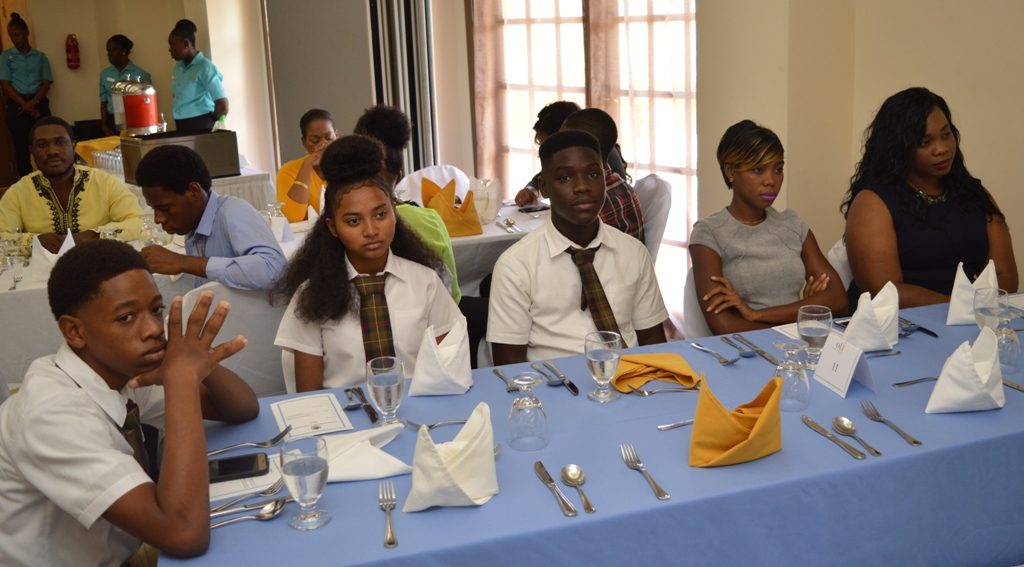 MINISTER’S YOUTH FORUM PAVES WAY FOR FRANK AND RESPECTFUL DIALOGUE