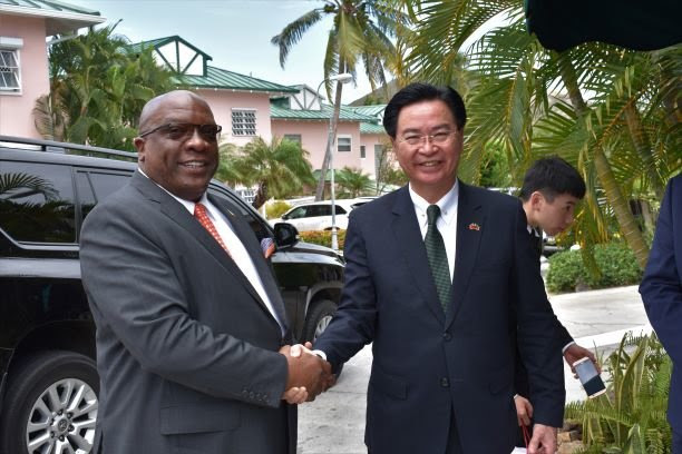 PRIME MINISTER HARRIS HOSTS LUNCHEON IN HONOUR OF TAIWAN’S FOREIGN MINISTER, H.E. DR JAUSHIEH JOSEPH WU Prime Minister Dr. the Hon. Timothy Harris greets Minister of Foreign Affairs of the Republic of China (Taiwan), the Honourable Dr. Jaushieh Joseph Wu.