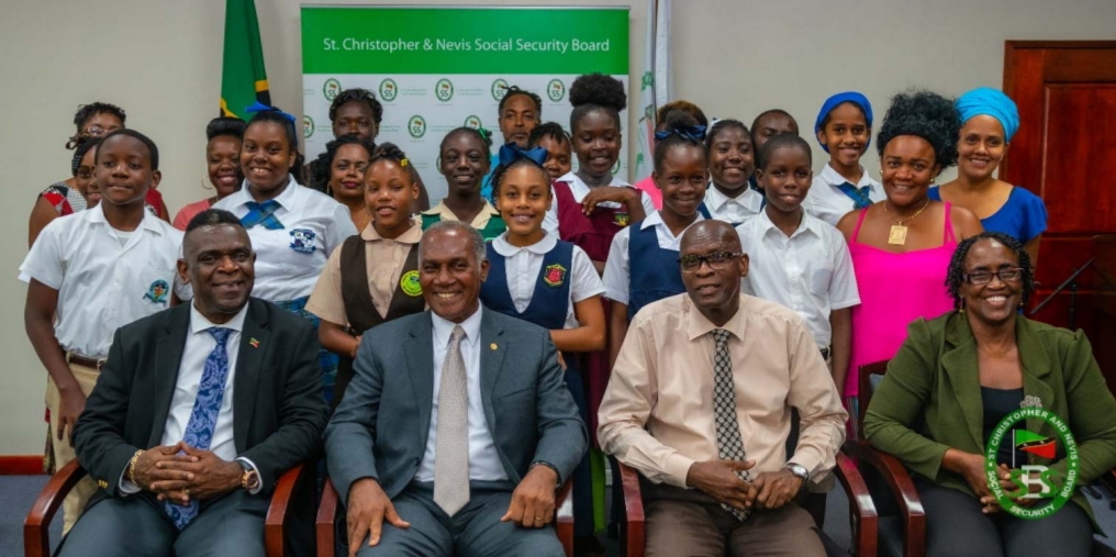 ELEVEN MORE STUDENTS BENEFIT FROM THE SUSANNA LEE HIGH SCHOOL SCHOLARSHIP AWARD