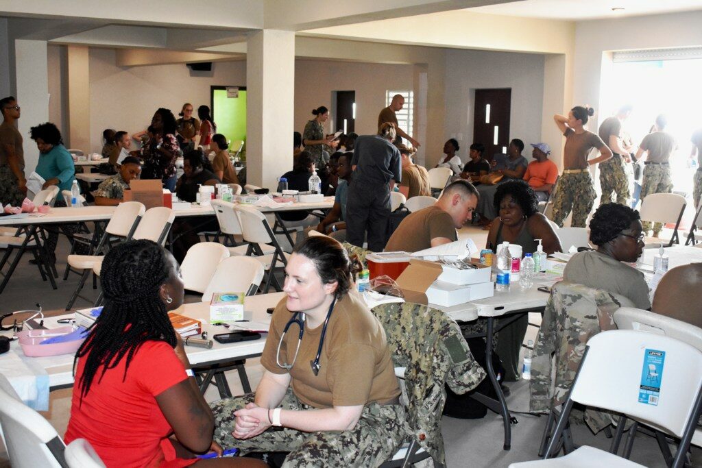 ST. KITTS-NEVIS GOVERNMENT URGES RESIDENTS TO UTILIZE FREE MEDICAL AND DENTAL SERVICES FROM USNS COMFORT