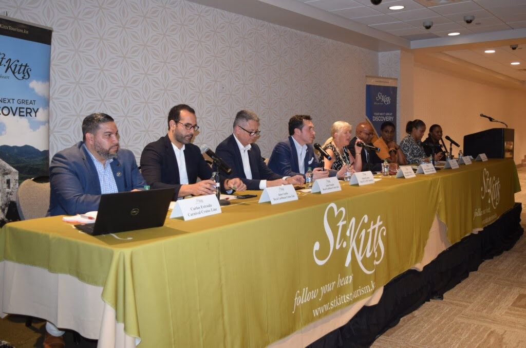 SECOND CRUISE PIER AT PORT ZANTE IS NOW COMPLETE, SAYS MINISTER GRANT