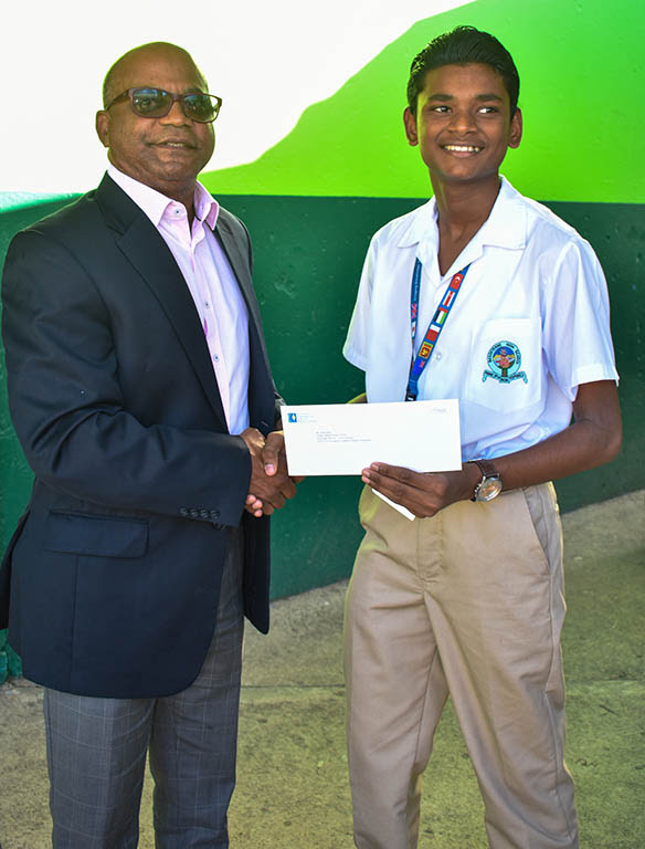 AMAL VASU RECOGNIZED FOR EFFORTS TO HIGHLIGHT DETRIMENTS OF PLASTIC POLLUTION AS PART OF REGIONAL COMPETITION