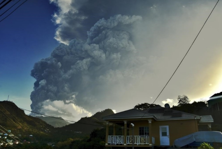 The St. Kitts Nevis National Co-operative League Limited gives aid to its sister League in St. Vincent and Grenadines