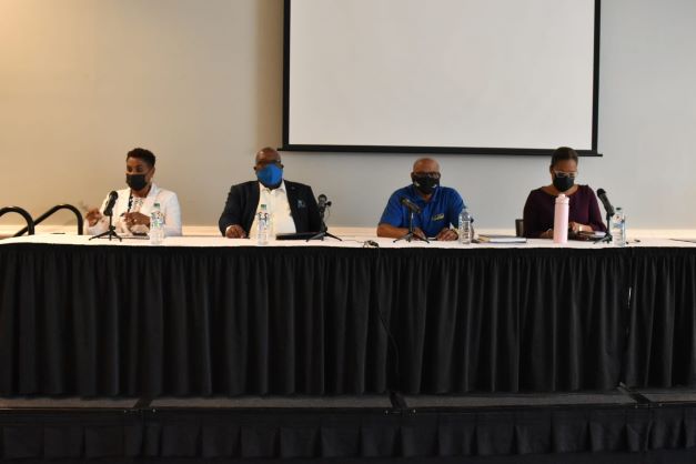 PRIME MINISTER HARRIS HOLDS CONSULTATION WITH PORT ZANTE BUSINESS OWNERS AHEAD OF THE UPCOMING CRUISE SEASON