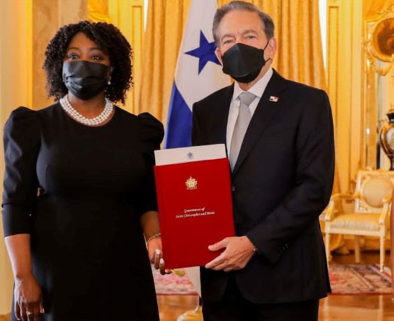 New SKN Ambassador to Panama presents credentials