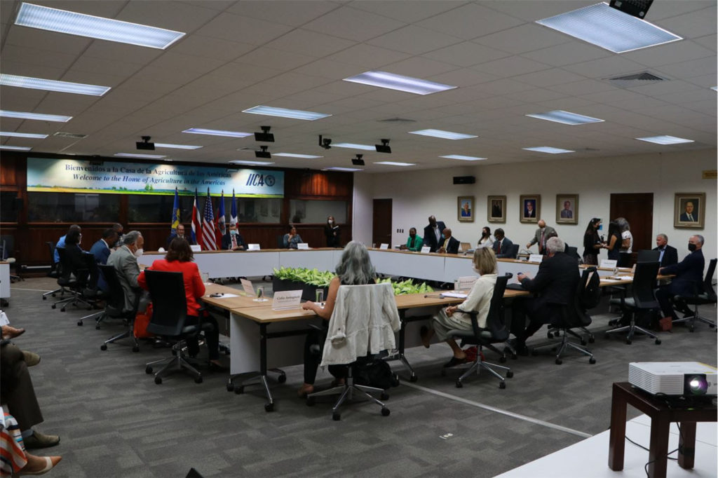 IICA supports tripartite actions by Haiti, the Dominican Republic and the United States to control and eradicate African swine fever in the hemisphere