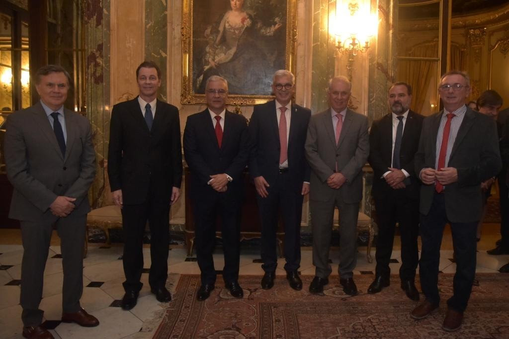 The Ministers of Agriculture of Argentina and Brazil and the Director General of IICA agree on the need for further integration to deal with the effects of the global food crisis