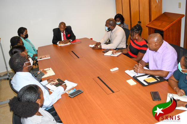 MINISTER DR. DOUGLAS EMPHASIZES NEW DIPLOMATIC THRUST TO FOREIGN AFFAIRS STAFF