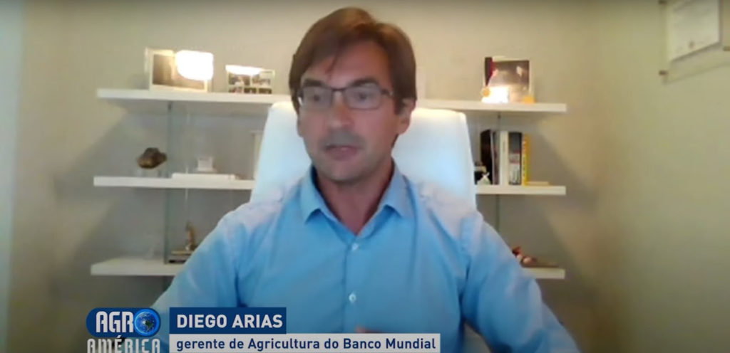 Agri-food production can contribute to climate change mitigation, says Diego Arias, Manager of Agriculture and Food at the World Bank