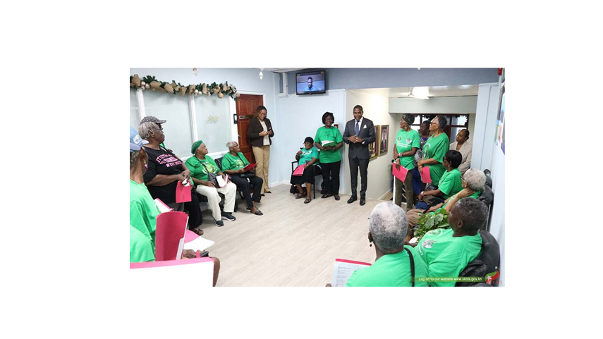 SENIORS SPREAD CHRISTMAS CHEER AT GOVERNMENT HEADQUARTERS